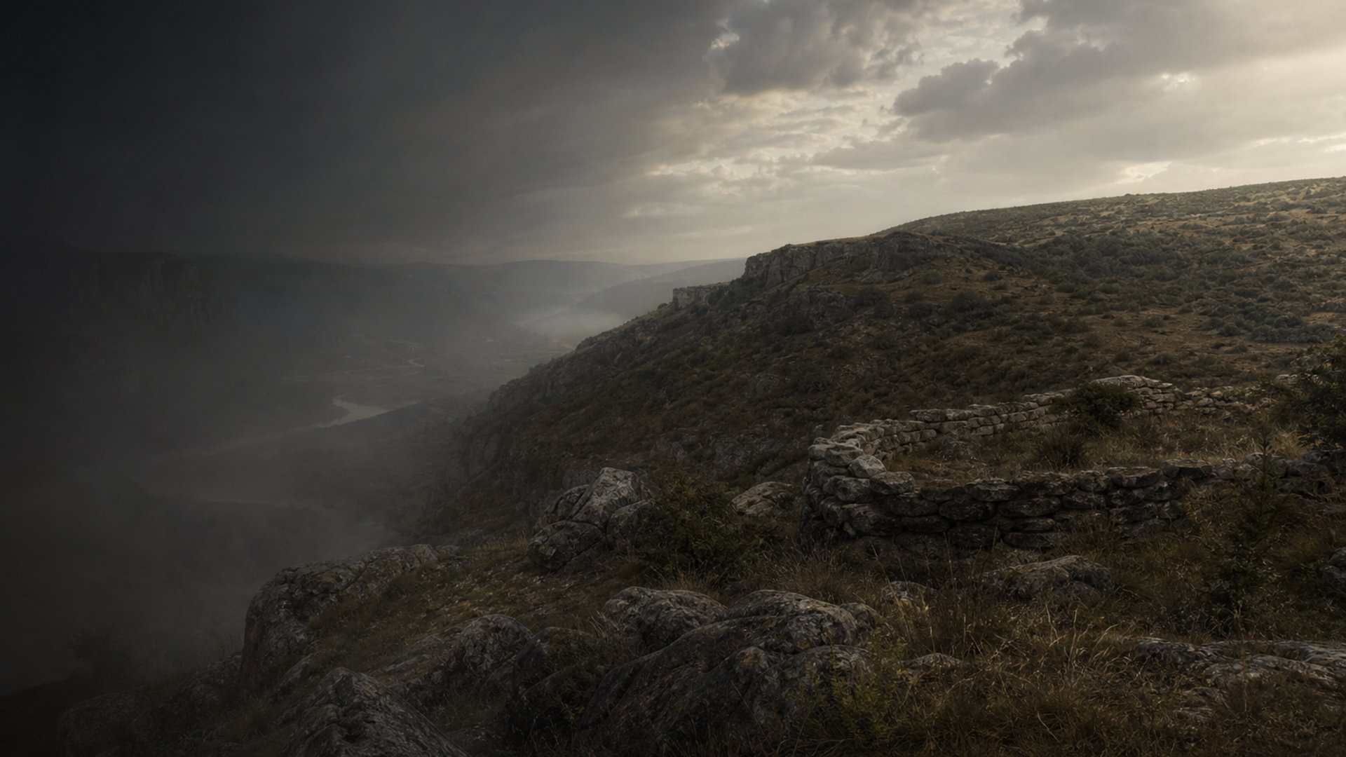Veliko Tarnovo: Iron Age Echoes