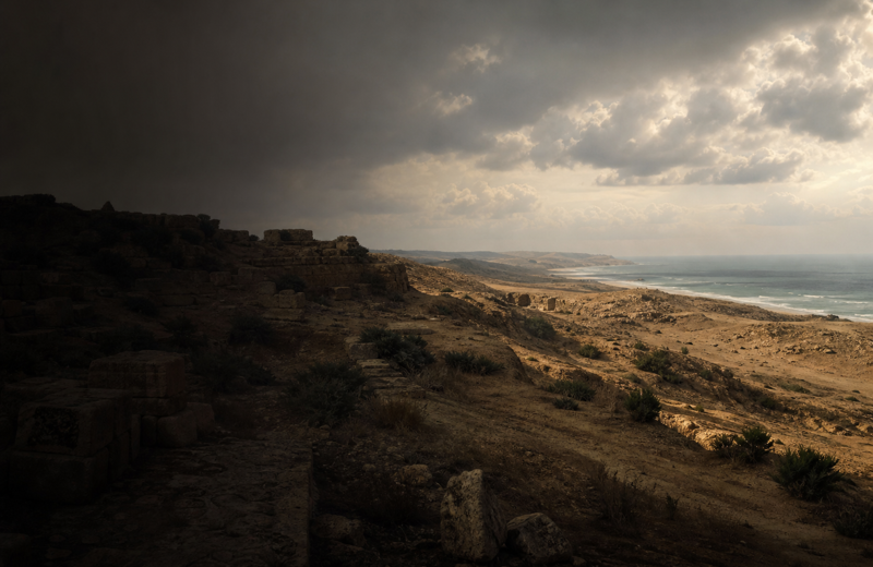 Ashkelon Iron Age: Coastal Crossroads