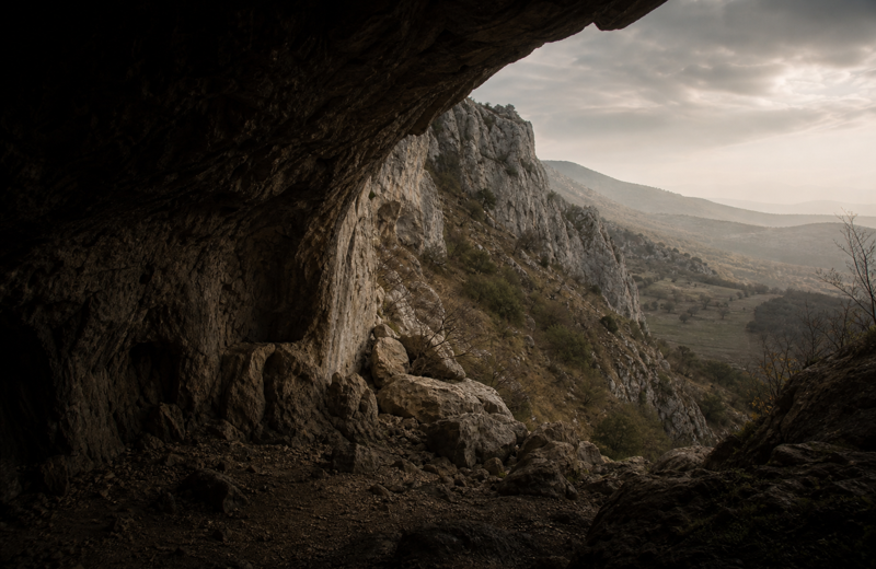 Bronze Age Voices of Croatian Caves