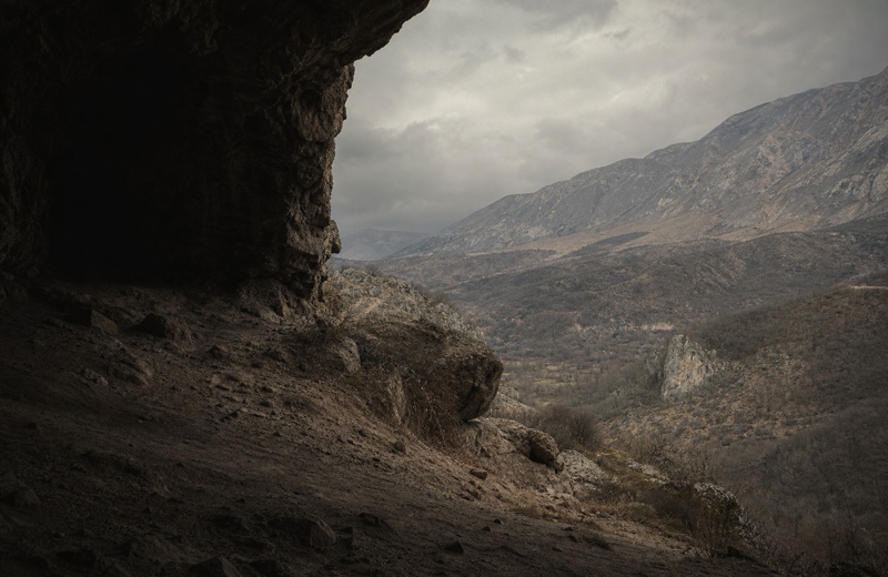 Caves of Early Italy