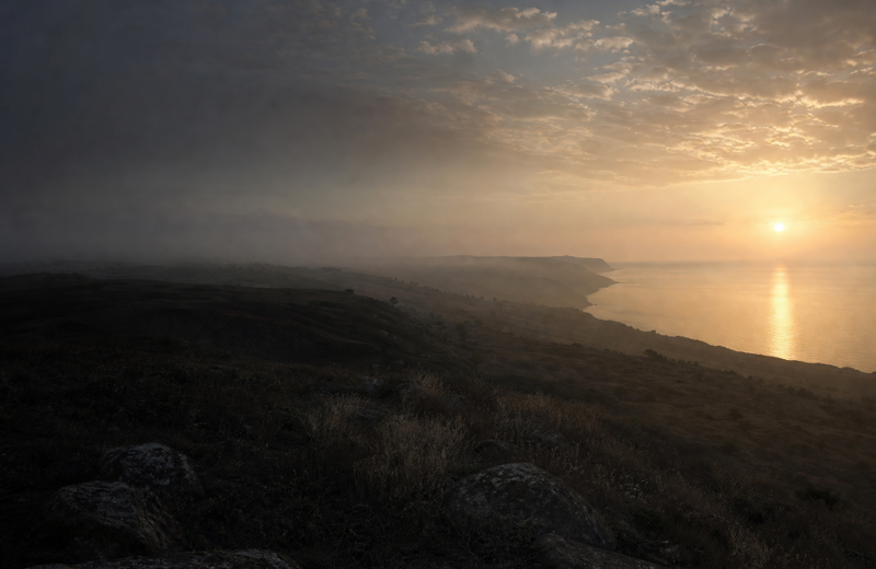 Gold at Dawn: Varna Chalcolithic Voices