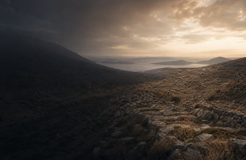 Koukounaries (Paros) — Late Bronze Age Echoes