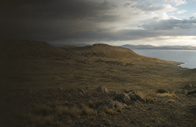 Putuni Tiwanaku: Maternal Echoes
